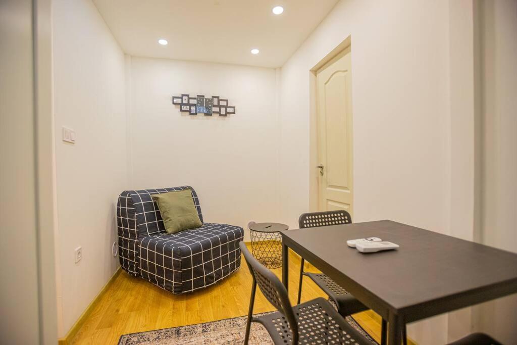 Cute Gallery Flat In Dob Str, Mars Budapest Exteriör bild